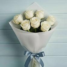 Букет 7 Белых роз Эдлесс Лав в Новый Рогачик