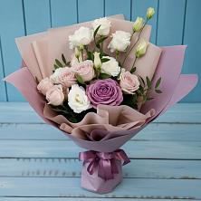 Букет цветов из:  Розы и Лизиантусы в Новый Рогачик