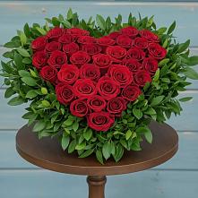 Цветочная композиция из Розы в виде сердца в Новый Рогачик