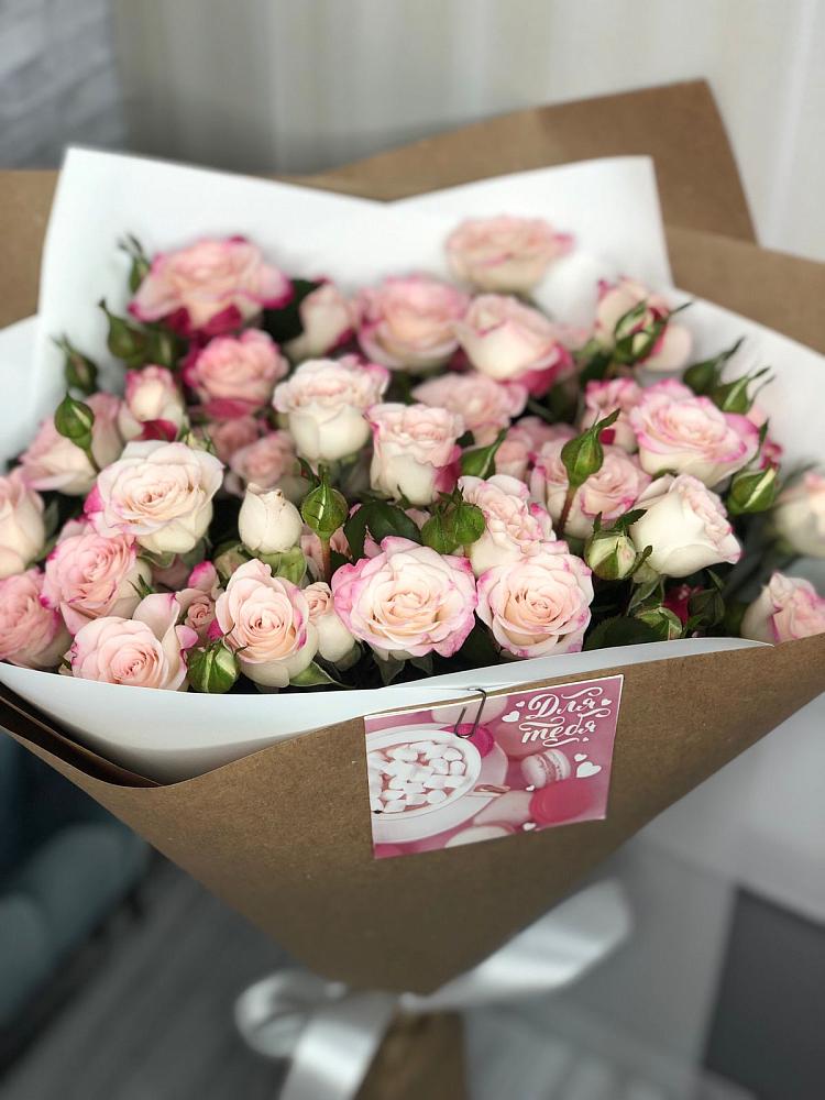 Букет цветов из: Розы в Новый Рогачик