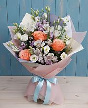 Букет цветов из:  Лизиантусы, Розы, Альстромерии и Гипсофила в Новый Рогачик