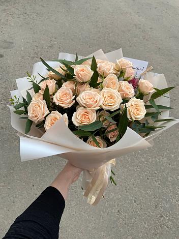 Букет Кремовые розы Латте в Новый Рогачик