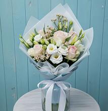Букет цветов из:  Розы и Лизиантусы в Новый Рогачик