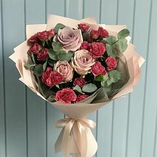 Букет цветов из:  Гвоздики и Розы в Новый Рогачик