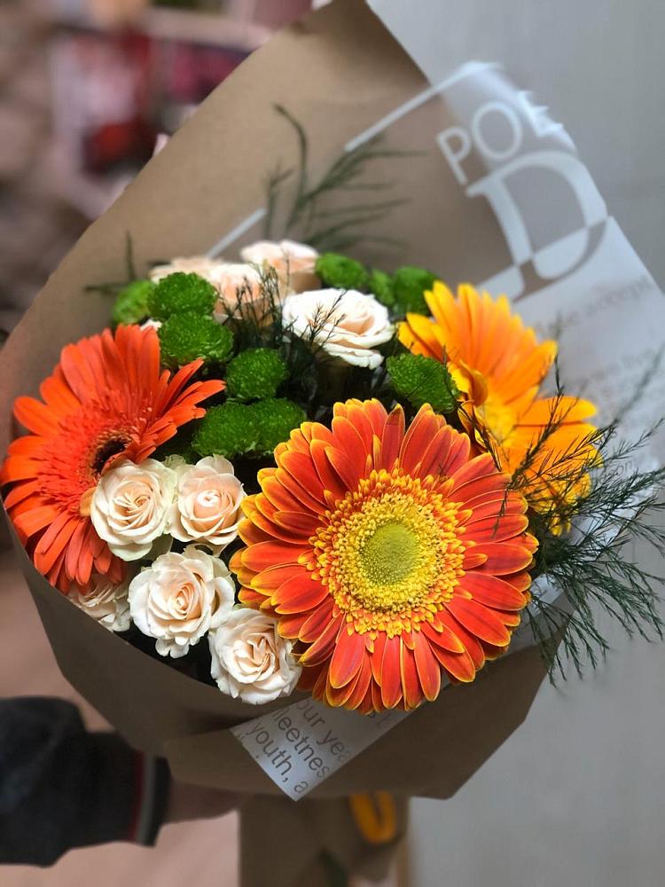 Букет цветов из: Герберы, Хризантемы и Розы в Новый Рогачик