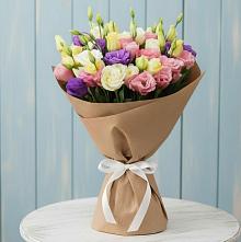 Букет цветов из:  Лизиантусы в Новый Рогачик