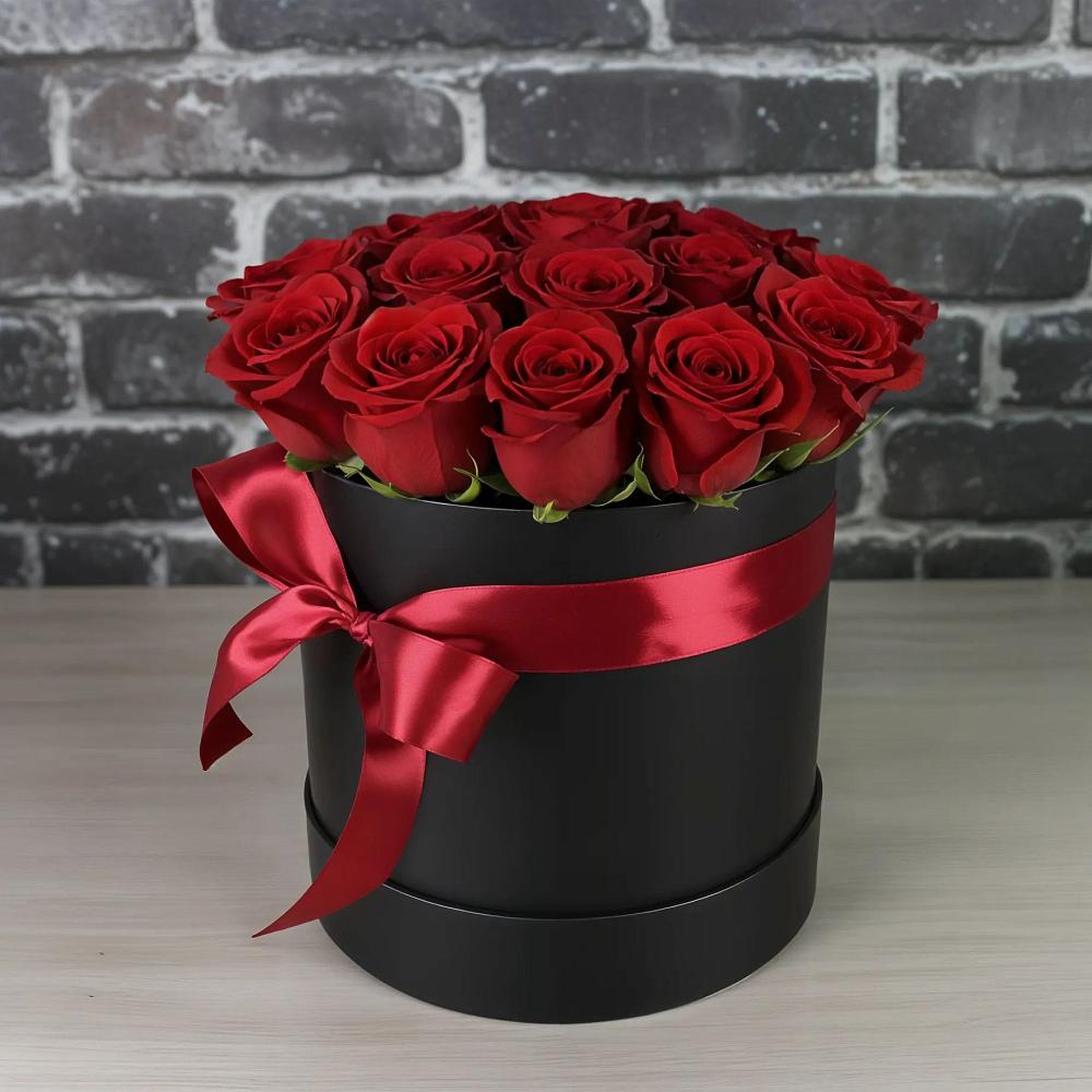 Цветочная композиция из Розы в шляпной коробке в Новый Рогачик